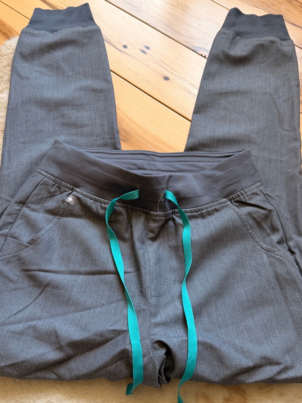 Figs gray joggers small like new
